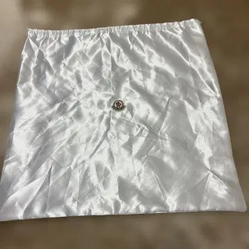 MONCLER 새틴 화이트 복조리