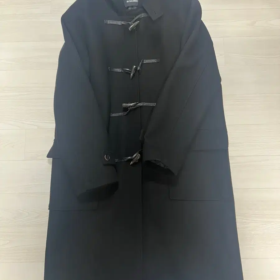 Insilence Oversized Hooded Coat (S) on Bunjang Global Site.