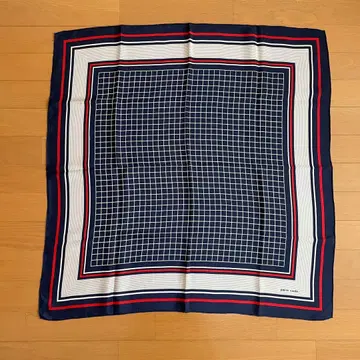 피에르 가르뎅 빈티지 실크 스카프 네이비 체크 무늬