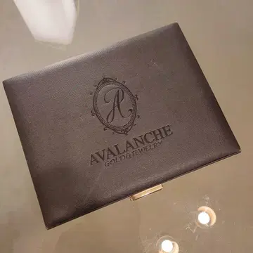 AVALANCHE 쥬얼리 박스 블랙