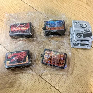 시플라 한정판 밀리오갓 ~신들의 개전~ BGM 푸시 버튼 4종 세트