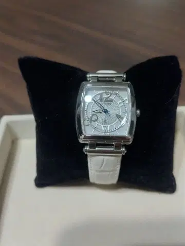 CITIZEN XC 쿼츠 손목시계 화이트