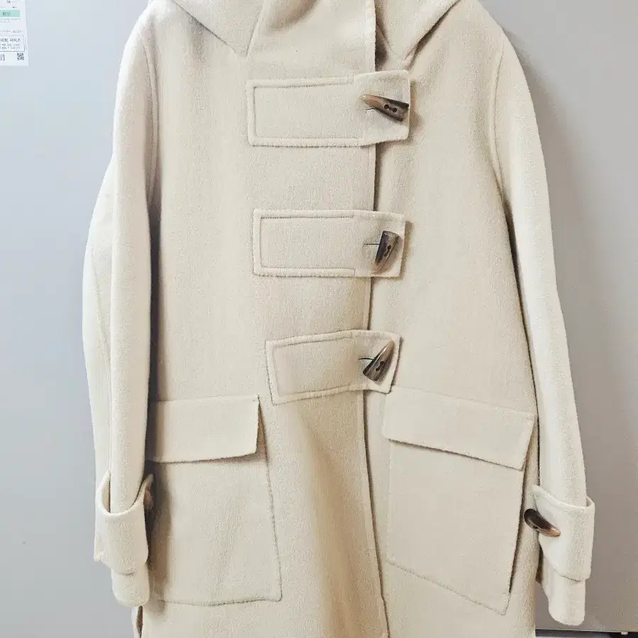 The Barnet White Half Balmacaan Coat New Product on Bunjang Global