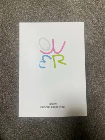 QWER 응원봉 OFFICIAL LIGHT STICK