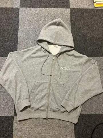 [ Neucon ] 로고 자수 더블 ZIP 볼륨 후드티