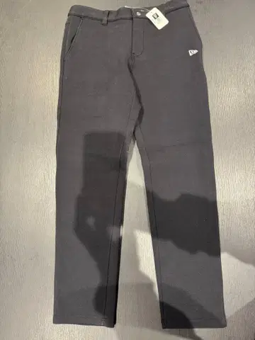 [ 미사용 새상품 ] M NEWERA 골프 테크 맨투맨 테이퍼드