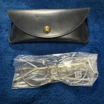 JINS 주술회전 콜라보 고죠 사토루 모델 안경