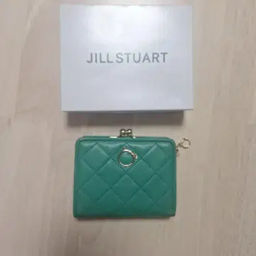 질 스튜어트 그린 접이식 지갑