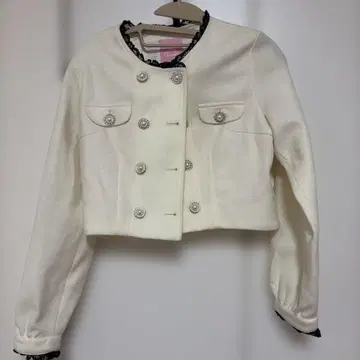 Honey Cinnamon 화이트 노카라 자켓 & 스커트 세트