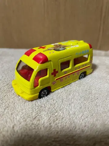 토미카 귀여운 반려동물 자동차 세트 닛산 파라메딕 닥터 반려동물 구급차