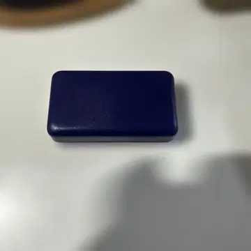 로즈쿼츠 후크식 귀걸이