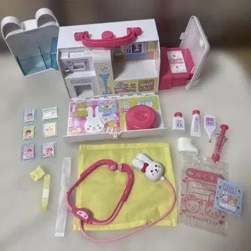 멜짱 토끼 씨 응급차 병원 세트