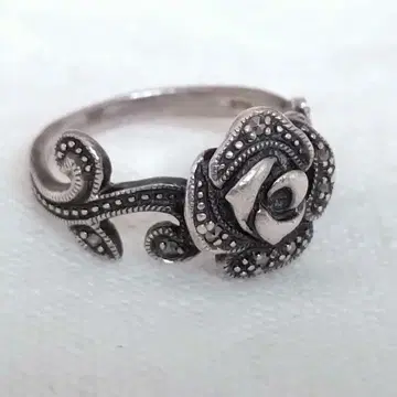 ANNA SUI 장미 모티브의 SILVER 반지 9호