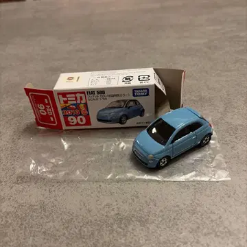 토미카 90 피아트 500 (초회 특별 색상)