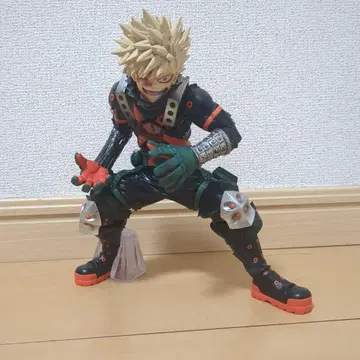 나의 히어로 아카데미아 바쿠고 카츠키 피규어