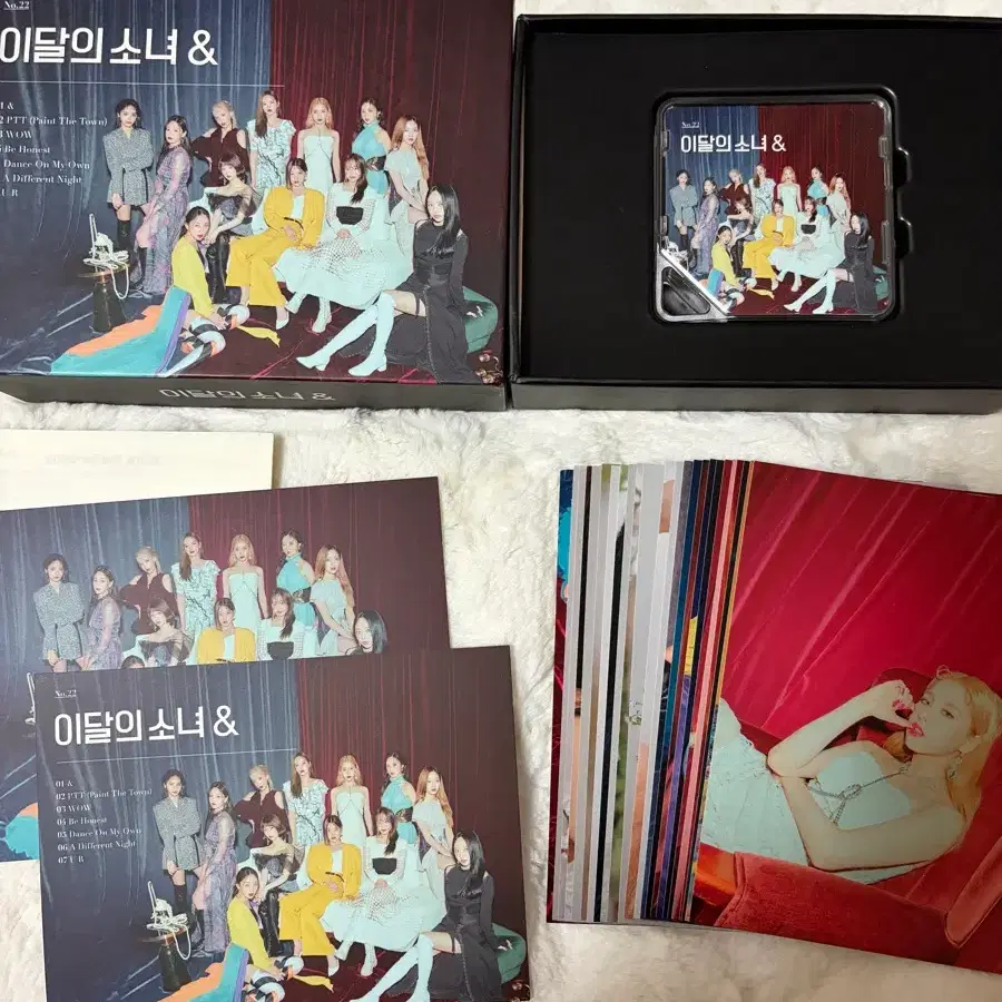 Buy LOONA Signed albums, Rare photocards on Bunjang!