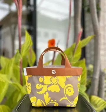 새상품급 에르베샤 펠리에 701 아라베스크 블랑 택 s 사이즈