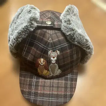 101마리 달마시안 레이디와 트램프 자수 귀도리 포함 캡