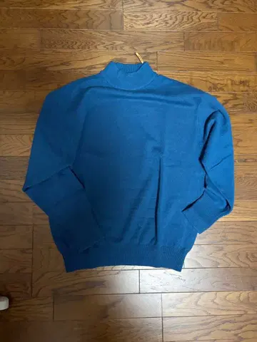 Herill 캐시미어 모크넥 스웨터