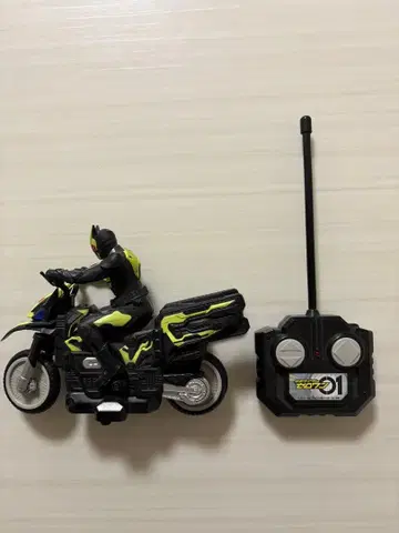 무선 조종 가면라이더 제로원