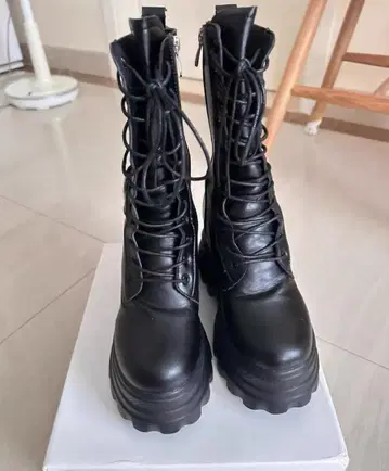 통굽 레이스업 밀리터리 부츠