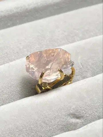 artidaoud 러프 로즈쿼츠 싱글 귀찌