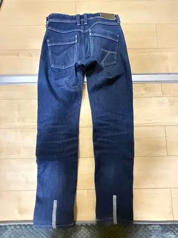 TAICHI 다크 블루 슬림핏 데님