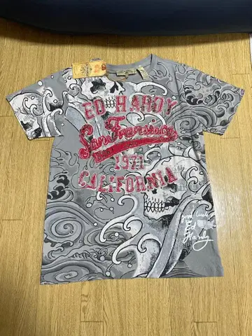 (레어) Ed Hardy 레어 해골 스컬 헤이세이 스터드 Y2K 그런지