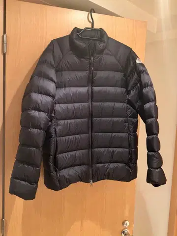 PYRENEX 다운 자켓 ARIAL SC 블랙 L 사이즈 시착만 한 상품