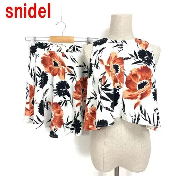 A6127 스나이델 슬리브리스 꽃무늬 화이트 계열 스커트 셋업 0