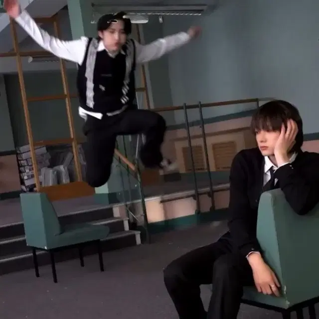 보넥도 개봉 앨범 판매)성호 리우 명재현 태산 이한 운학