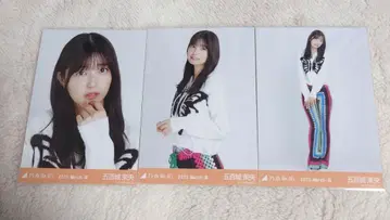 노기자카46 브로마이드 이오키 마오 집업 가디건 컴프