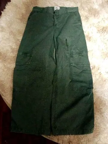 카고 팬츠 올리브 그린 Urbanoutfitters BDG