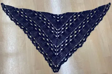 네이비 레이스 뜨개질 삼각형 스톨 약 180cm x 약 80cm