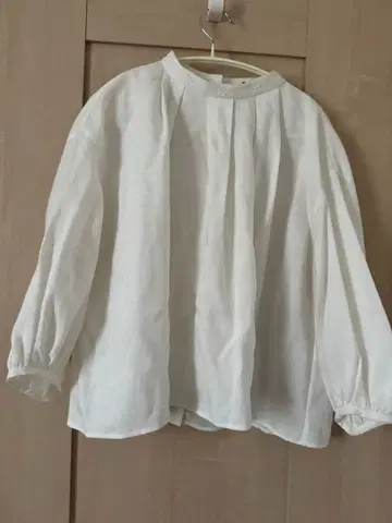 R&D m.co 올드맨즈테일러 긴팔 블라우스 화이트 핀턱