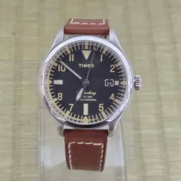 새상품급 TIMEX 타이맥스 레드윙 콜라보 쿼츠 손목시계