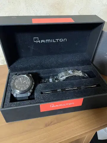 해밀턴 빌로우제로 올블랙