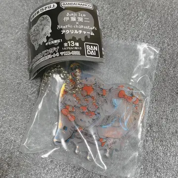 이토 준지 x 산리오 아크릴 참 갸루 토미에 1