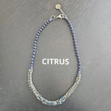 CITRUS 네이비 비즈 목걸이