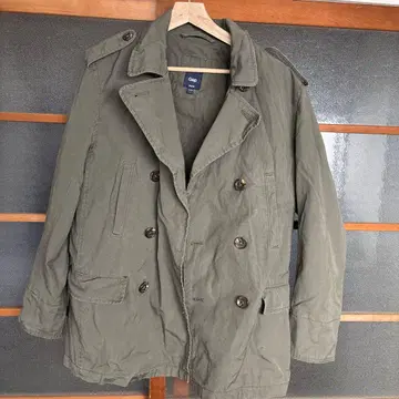 GAP 올리브 그린 밀리터리 자켓 2010년 가을 모델