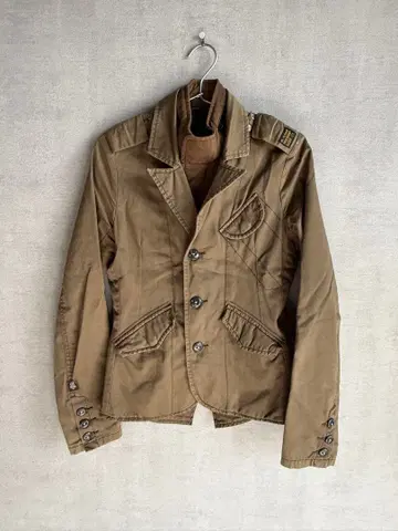 카키 밀리터리 자켓