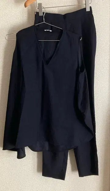 엔폴드 린넨 라이크 네이비 셋업