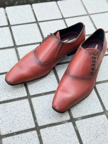 미사용 캐서린 햄넷 비즈니스 슈즈 사이드 레이스