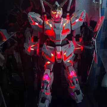 유니콘 건담 완성품