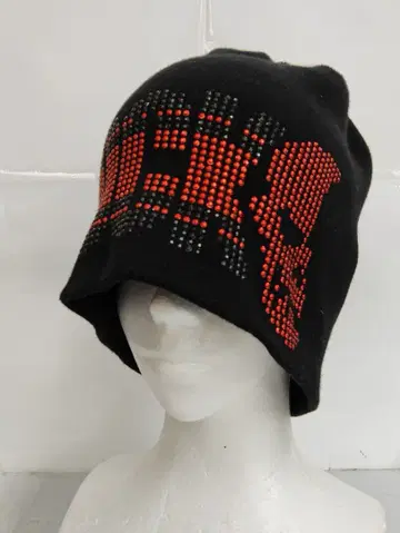 H444 Y2K 헤이세이 해골 스컬 스터드 큐빅 니트 모자