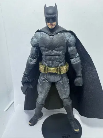 재도색 DC 멀티버스 맥팔렌 토이즈 배트맨 커스텀