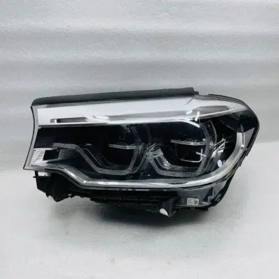 BMW 5시리즈 전조등 헤드라이트 조수석 G30 전기형 743921001