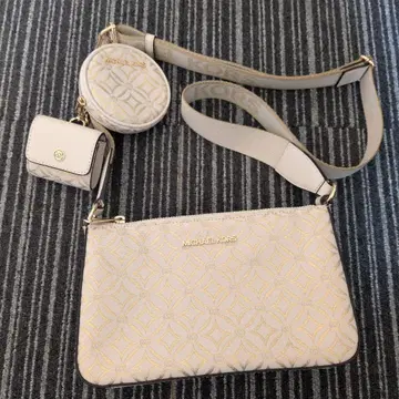 마이클코어스 크로스바디 위드 테크어터치 스몰