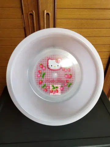 헬로키티 이치고 디자인 세면기