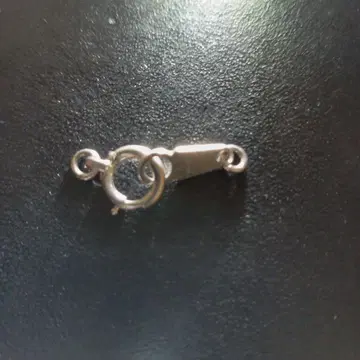 플라티나 850의 클로징 부품입니다. 약 가로 2cm, 세로 9mm